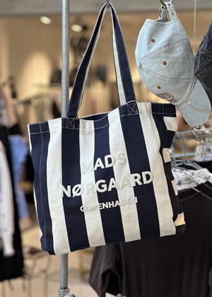 Athene Aop shopper net Stripe Aop Sky Captain Mads Nørgaard 